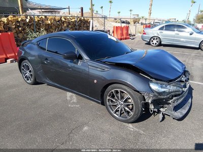 JF1ZNAA10H8****** 2017 Toyota 86