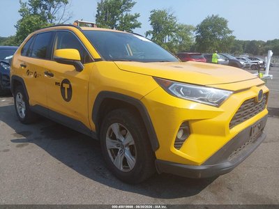 JTMRWRFV7KD****** 2019 Toyota RAV4
