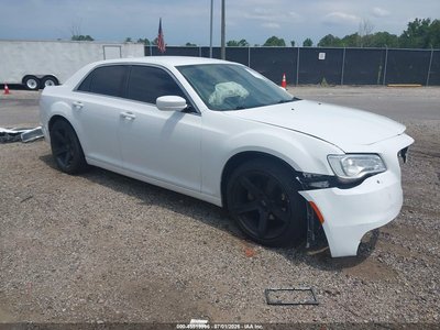 2C3CCAAG5KH****** 2019 Chrysler 300