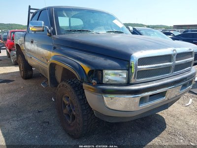 3B7HF13Z21M****** 2001 Dodge Ram 1500
