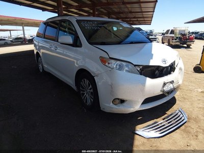 5TDYK3DC3FS****** 2015 Toyota Sienna