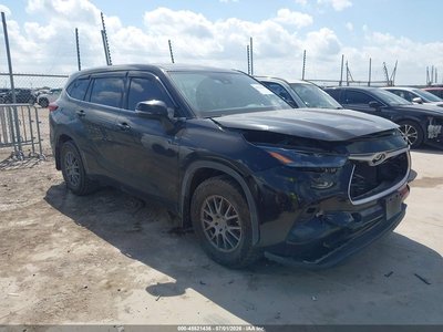 5TDZZRAH5MS****** 2021 Toyota Highlander