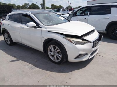 SJKCH5CP6JA****** 2018 Infiniti QX30