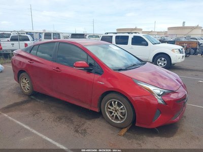 JTDKARFUXG3****** 2016 Toyota Prius