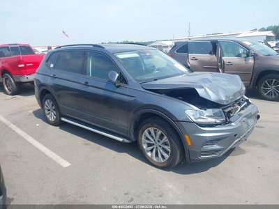 3VV1B7AX0LM****** 2020 Volkswagen Tiguan