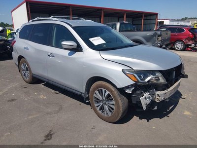 5N1DR2MN0HC****** 2017 Nissan Pathfinder