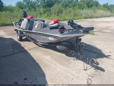 2016 Tracker Pro 160