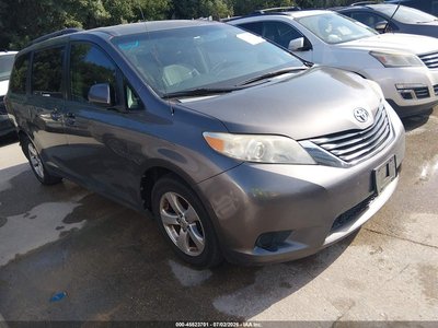 5TDKK3DC7ES****** 2014 Toyota Sienna