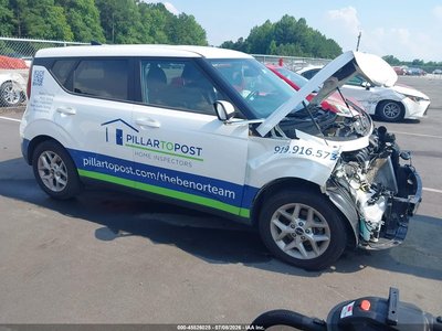 KNDJ23AU7P7****** 2023 Kia Soul