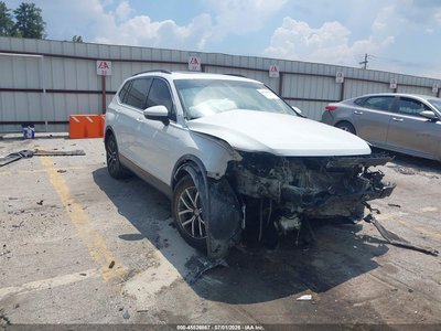 3VV3B7AX0MM****** 2021 Volkswagen Tiguan