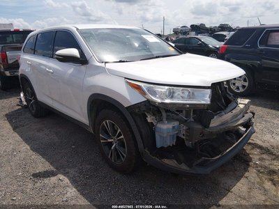 5TDZARFH2KS****** 2019 Toyota Highlander