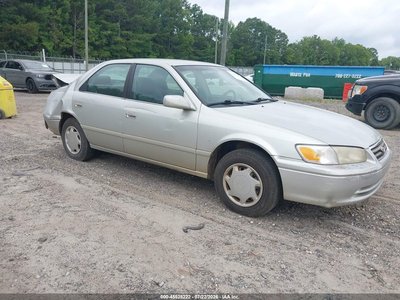 2000 Toyota Camry
