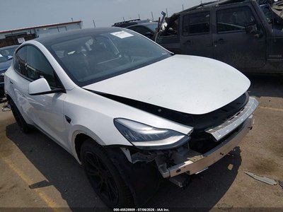 5YJYGDEE8MF****** 2021 Tesla Model Y