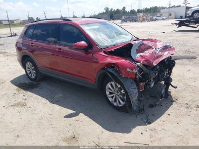 3VV1B7AX5JM****** 2018 Volkswagen Tiguan
