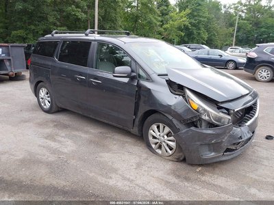 KNDMB5C10F6****** 2015 Kia Sedona