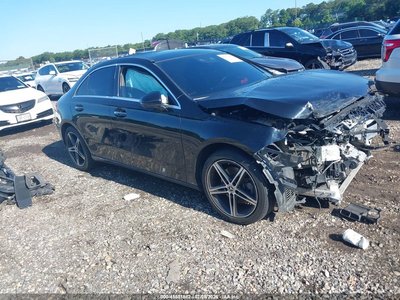 WDD3G4FB7KW****** 2019 Mercedes-Benz A-Class