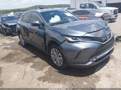 JTEAAAAH7PJ****** 2023 Toyota Venza