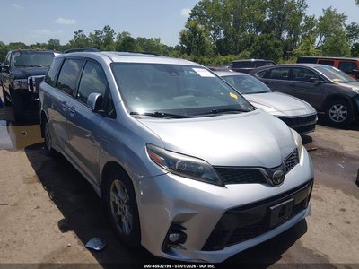 5TDEZ3DC8KS****** 2019 Toyota Sienna
