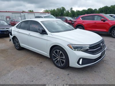3VWAM7BU4RM****** 2024 Volkswagen Jetta