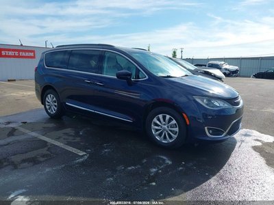 2C4RC1BG6HR****** 2017 Chrysler Pacifica