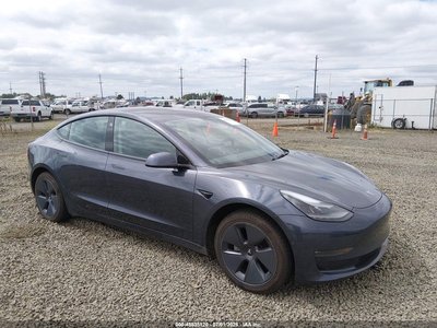 5YJ3E1EB2NF****** 2022 Tesla Model 3