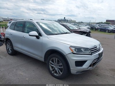 WVGEP9BP5FD****** 2015 Volkswagen Touareg