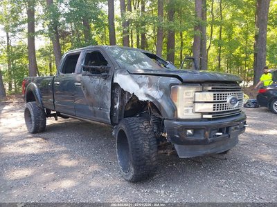 1FT8W3BT4HE****** 2017 Ford F-350