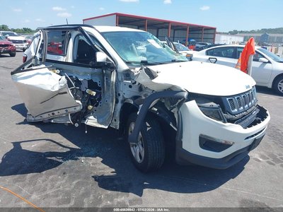 3C4NJCBB9JT****** 2018 Jeep Compass