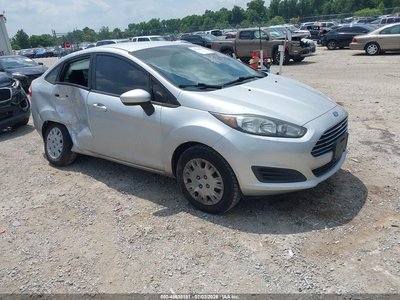 3FADP4AJ4KM****** 2019 Ford Fiesta