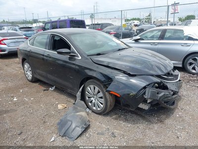1C3CCCFB2FN****** 2015 Chrysler 200