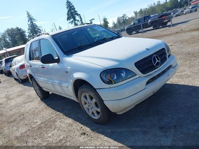 4JGAB72E3XA****** 1999 Mercedes-Benz M-Class