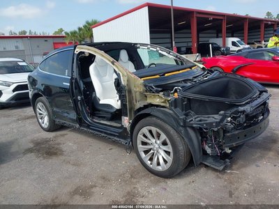 2019 Tesla Model X at FL - Jupiter: 5YJXCAE2XKF****** – IAAI – lot