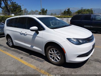 2C4RC1CG0KR****** 2019 Chrysler Pacifica