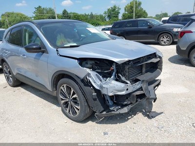 1FMCU9G68NU****** 2022 Ford Escape