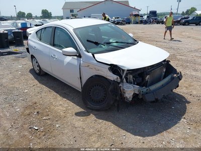 3N1CN7AP5KL****** 2019 Nissan Versa