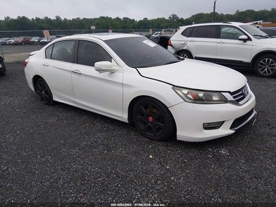 1HGCR2F80DA****** 2013 Honda Accord