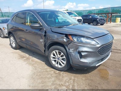 1FMCU0G63NU****** 2022 Ford Escape