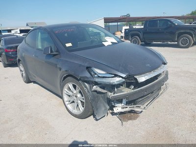 7SAYGAEE1PF****** 2023 Tesla Model Y