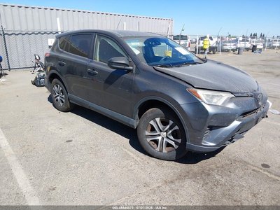 JTMZFREV1HD****** 2017 Toyota RAV4