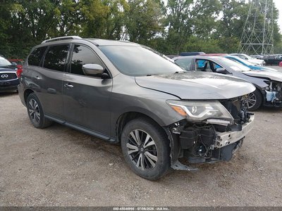 5N1DR2MN2HC****** 2017 Nissan Pathfinder