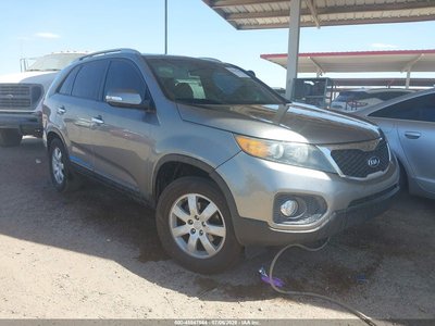 5XYKT3A60DG****** 2013 Kia Sorento
