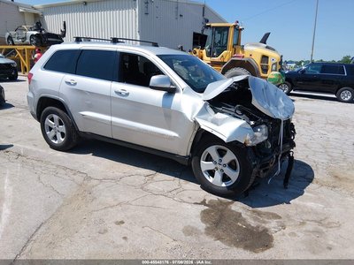 1J4RR4GG0BC****** 2011 Jeep Grand Cherokee