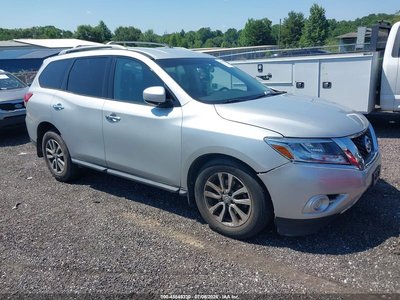 2016 Nissan Pathfinder