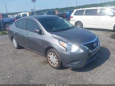 2019 Nissan Versa