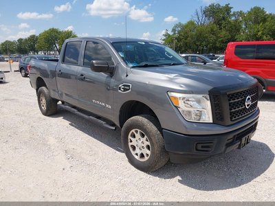 1N6BA1F32HN****** 2017 Nissan Titan