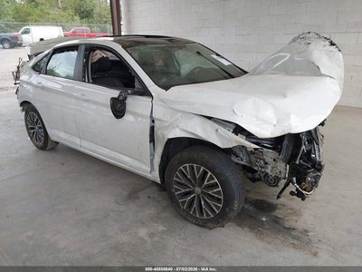 3VWCB7BUXLM****** 2020 Volkswagen Jetta