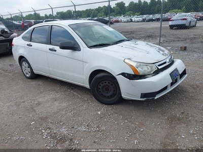 1FAHP34NX8W****** 2008 Ford Focus