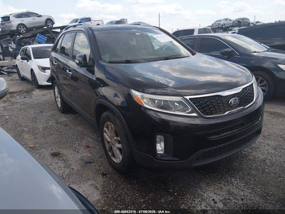 5XYKT3A67FG****** 2015 Kia Sorento