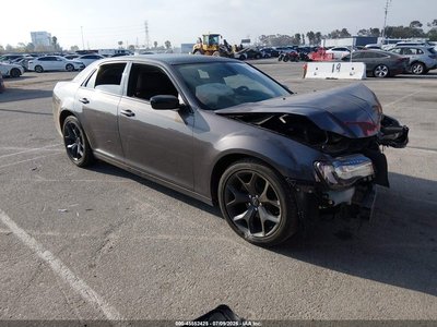2C3CCAAGXMH****** 2021 Chrysler 300