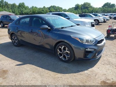 3KPF24AD0KE****** 2019 Kia Forte